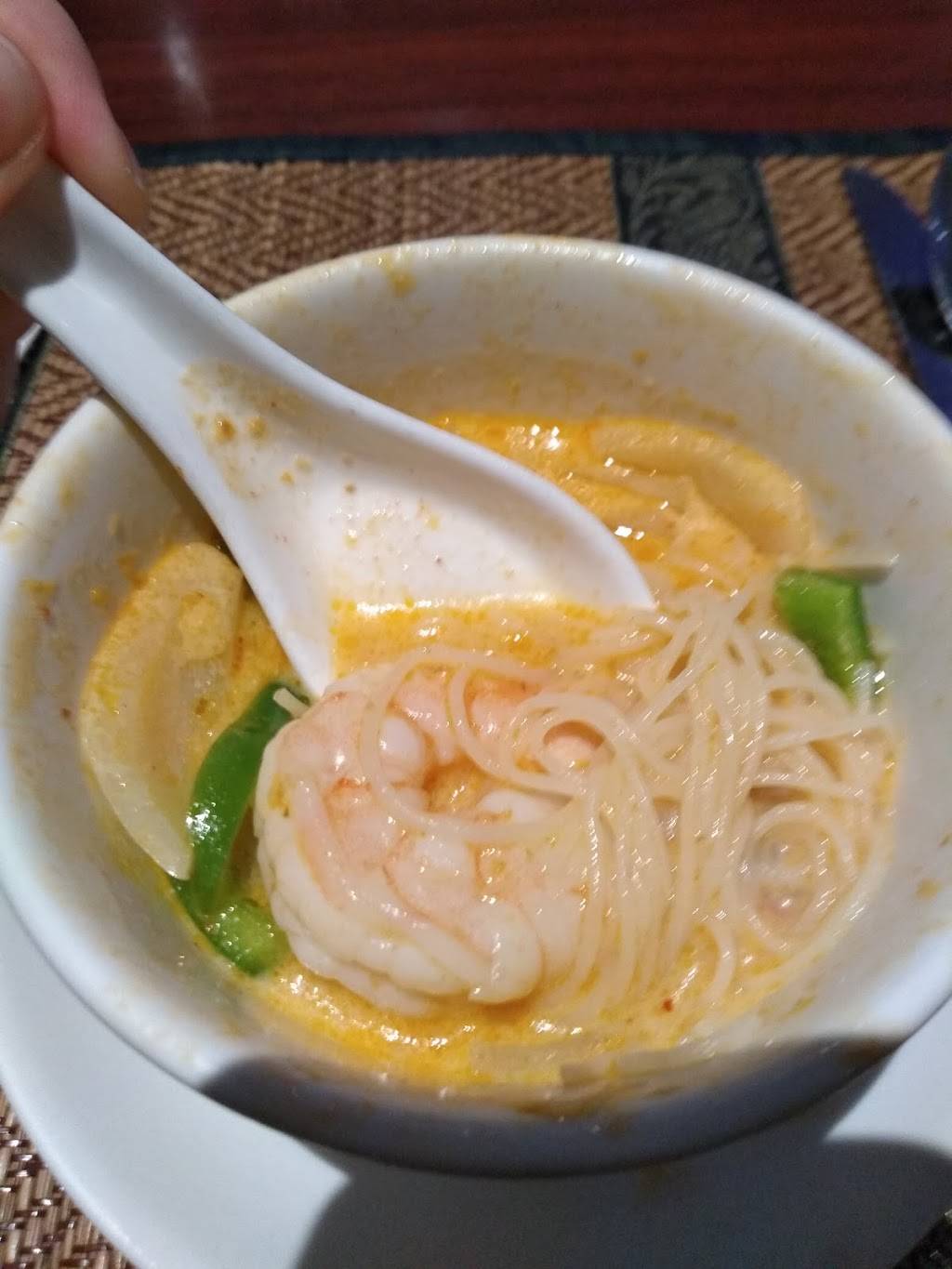 Restaurant Le Nouveau Paradis | restaurant | 13035 Rue Sherbrooke E, Pointe-aux-Trembles, QC H1A 1B9, Canada | 5146420433 OR +1 514-642-0433