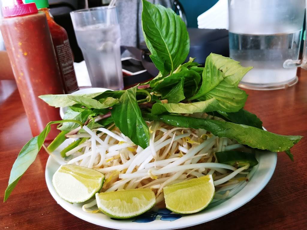 Nha Hang Vietnam Restaurant | restaurant | 1032 W Argyle St, Chicago, IL 60640, USA | 7738788895 OR +1 773-878-8895