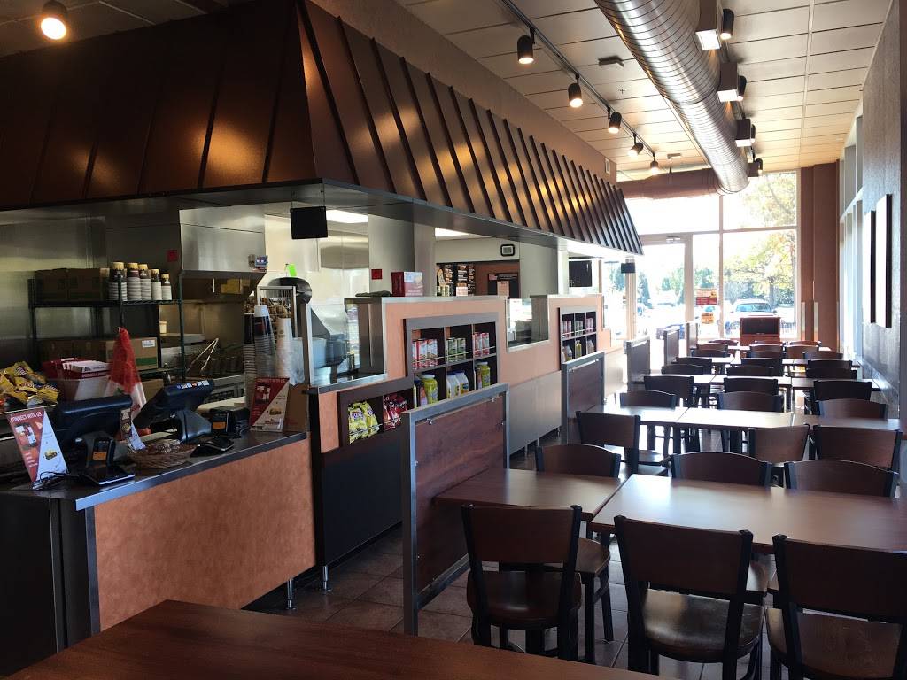 Penn Station East Coast Subs | restaurant | 8200 Renaissance Pkwy, Durham, NC 27713, USA | 9192373044 OR +1 919-237-3044