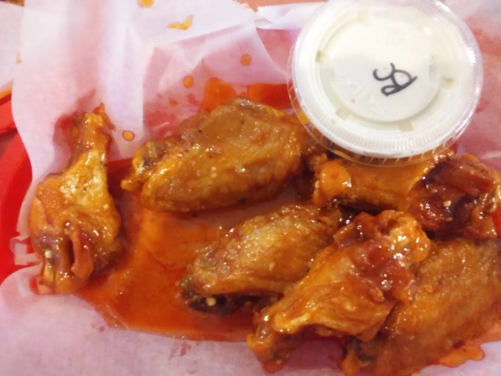 Lashbaughs Bar & Grill | restaurant | 13114 Warrior Dr, Cumberland, MD 21502, USA | 3017292328 OR +1 301-729-2328