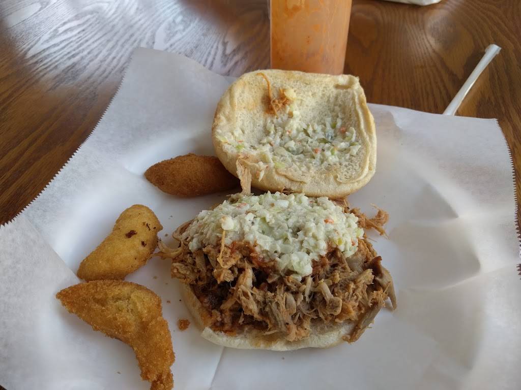 Wards Bar-B-Que | restaurant | 1087 Alice Dr, Sumter, SC 29150, USA | 8037750008 OR +1 803-775-0008
