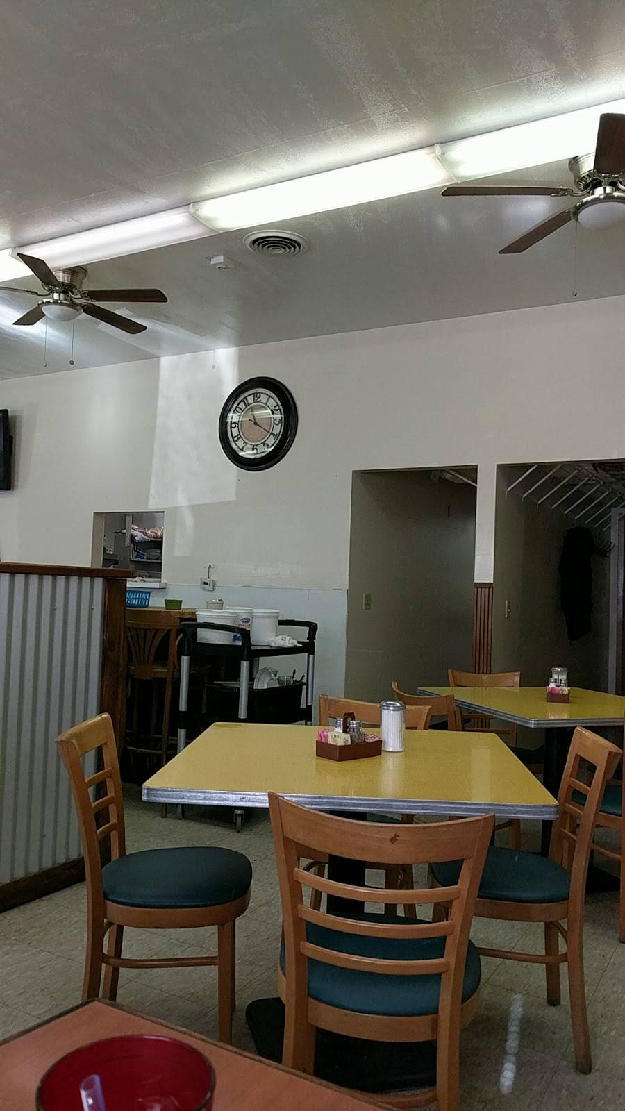 Rivers Bend Ice Cream & Country Diner | restaurant | 11934 Union Ave NE, Alliance, OH 44601, USA | 3306809022 OR +1 330-680-9022