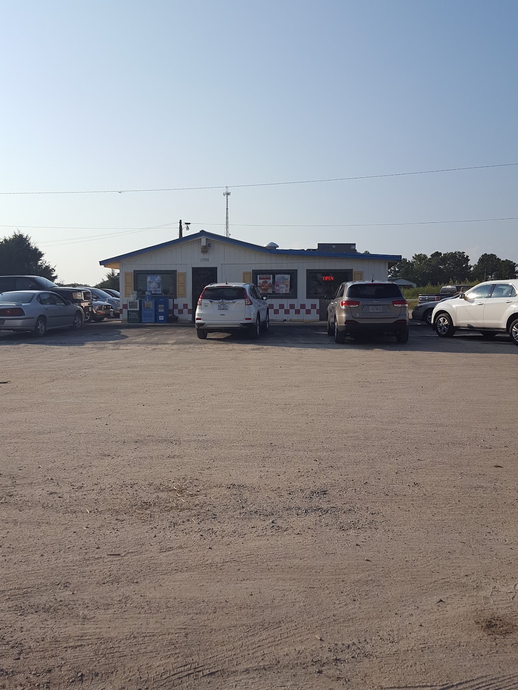 Tastee Freez | restaurant | 17700 Kings Hwy, Wylliesburg, VA 23976, USA | 4347352114 OR +1 434-735-2114