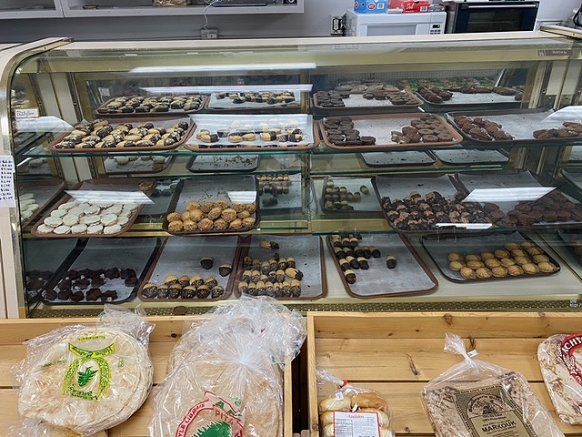 Bay Sweets Market | bakery | 120 Spring St, West Roxbury, MA 02132, USA | 6173273737 OR +1 617-327-3737