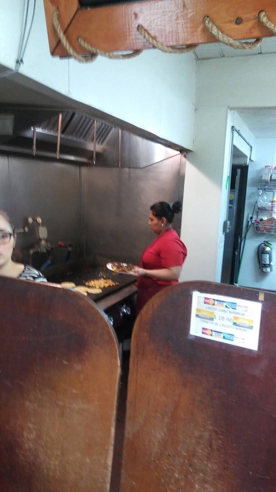 Delicias de Montecristo | meal delivery | 235 Broadway, Chelsea, MA 02150, USA | 6174661338 OR +1 617-466-1338