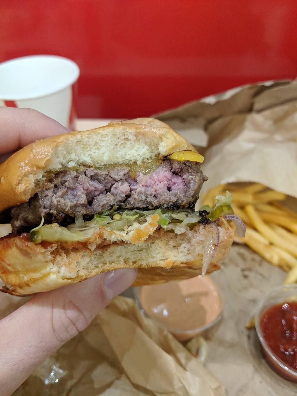 Little Big Burger - Progress Ridge | restaurant | 12345 SW Horizon Blvd #41, Beaverton, OR 97007, USA | 5033524918 OR +1 503-352-4918