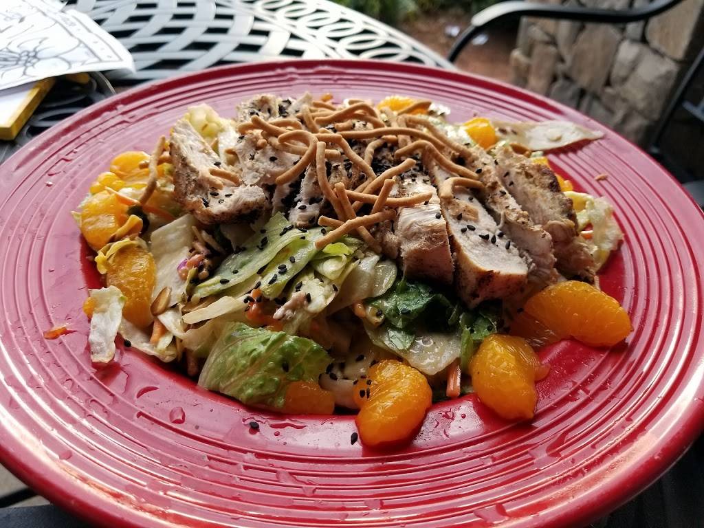 Louies Grill & Bar | restaurant | 9401 Lake Hefner Pkwy, Oklahoma City, OK 73120, USA | 4057512298 OR +1 405-751-2298