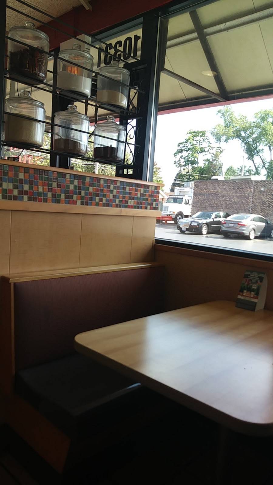 Popeyes Louisiana Kitchen | restaurant | 10331 S Kedzie Ave, Chicago, IL 60655, USA | 7737792200 OR +1 773-779-2200