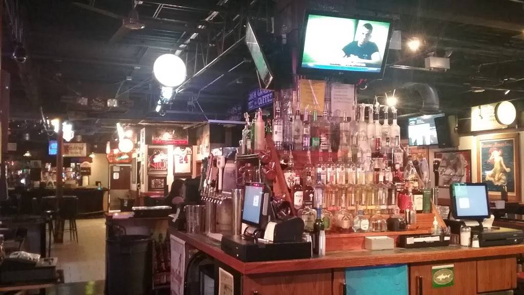 Mollys Eatery & Drinkery | restaurant | 1000 W Lincoln Hwy, DeKalb, IL 60115, USA | 8155170335 OR +1 815-517-0335