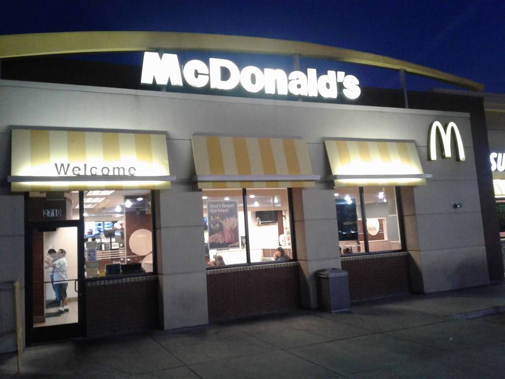 McDonalds | cafe | 2710 S Blackstone St, Tulare, CA 93274, USA | 5596881182 OR +1 559-688-1182