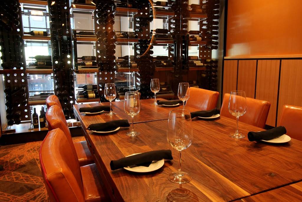 Del Friscos Grille | restaurant | 160 Walt Whitman Rd Suite 1108B, Huntington Station, NY 11746, USA | 6314230308 OR +1 631-423-0308