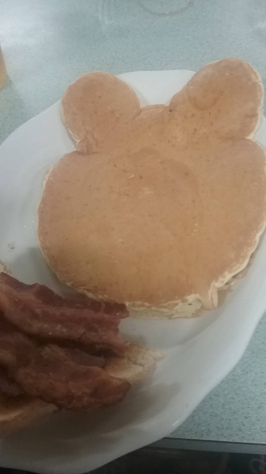 Stellas | restaurant | 558 Adams St, Milton, MA 02186, USA | 6176982740 OR +1 617-698-2740