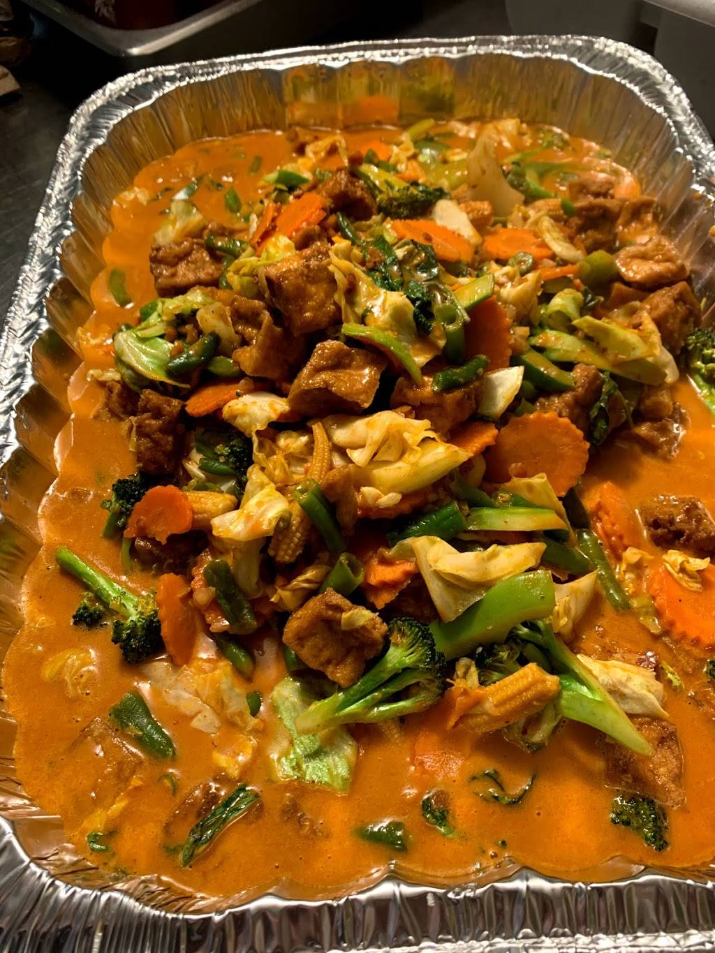 Berkeley Thai House | restaurant | 2511 Channing Way, Berkeley, CA 94704, USA | 5108437352 OR +1 510-843-7352