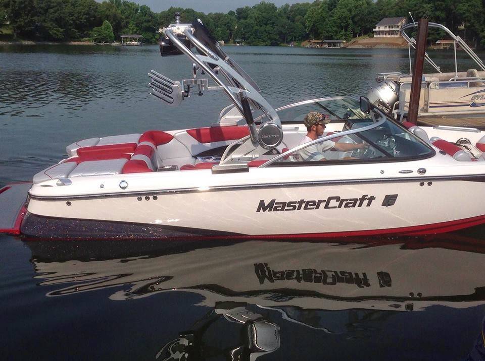 Magnum Boating, Inc. @ Indian Pointe Marina | restaurant | 2031 Morewood Rd, Hardy, VA 24101, USA | 5407192427 OR +1 540-719-2427