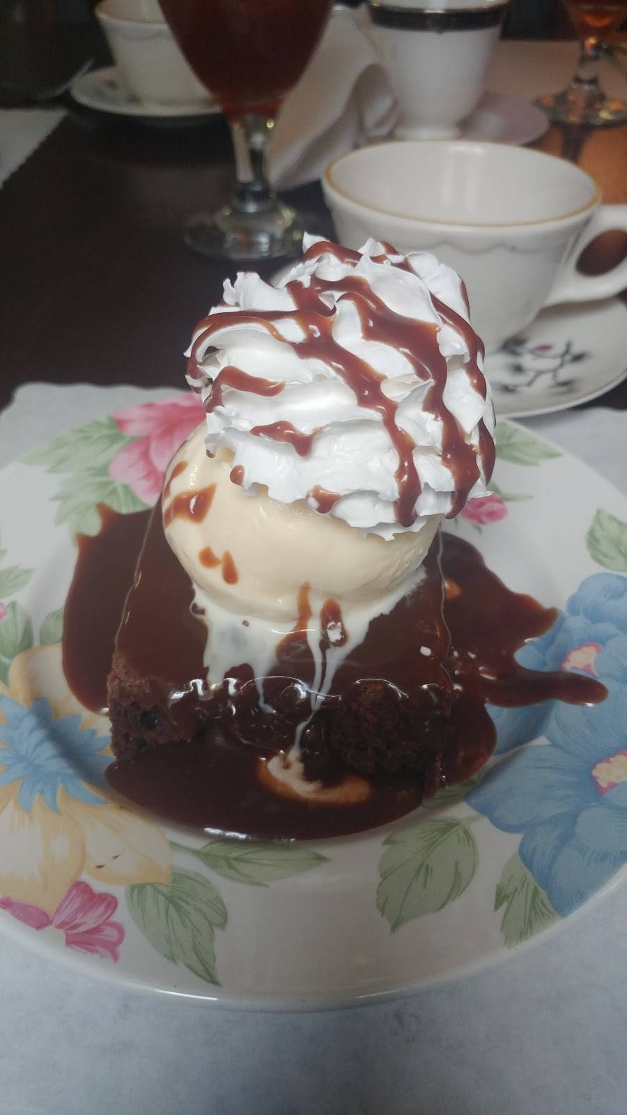 MarTeres Tea Room & Gifts | restaurant | 3157 Ted Trout Dr, Lufkin, TX 75904, USA | 9368756200 OR +1 936-875-6200