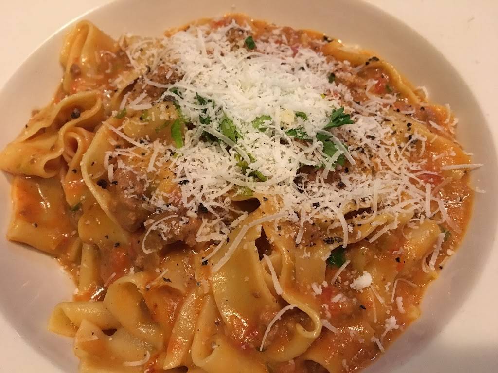 Poppys Place | restaurant | 12 Verbena Ave, Floral Park, NY 11001, USA | 5163582705 OR +1 516-358-2705