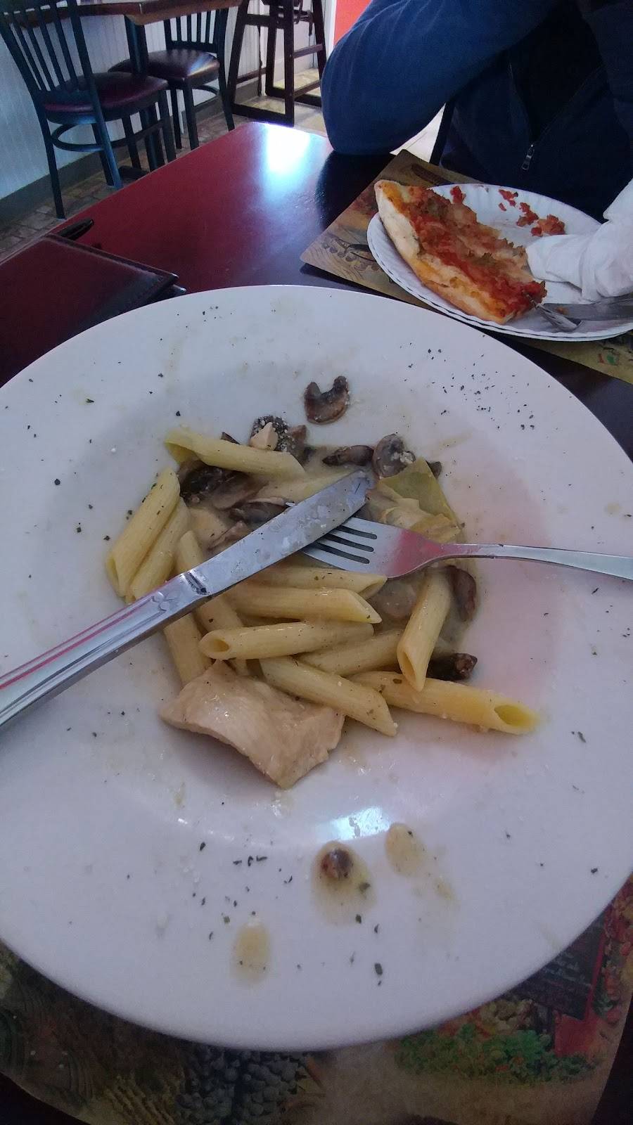 Woodbury Pizza & Restaurant | restaurant | 689 Main St S, Woodbury, CT 06798, USA | 2032630022 OR +1 203-263-0022