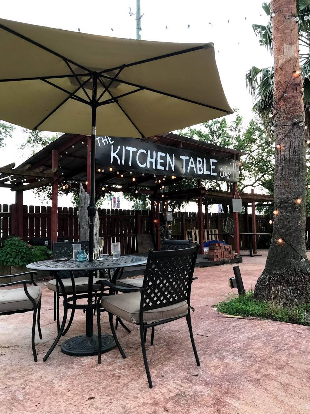 Kitchen Table Cafe | restaurant | 7005 St Claude Ave, Arabi, LA 70032, USA | 5043012285 OR +1 504-301-2285