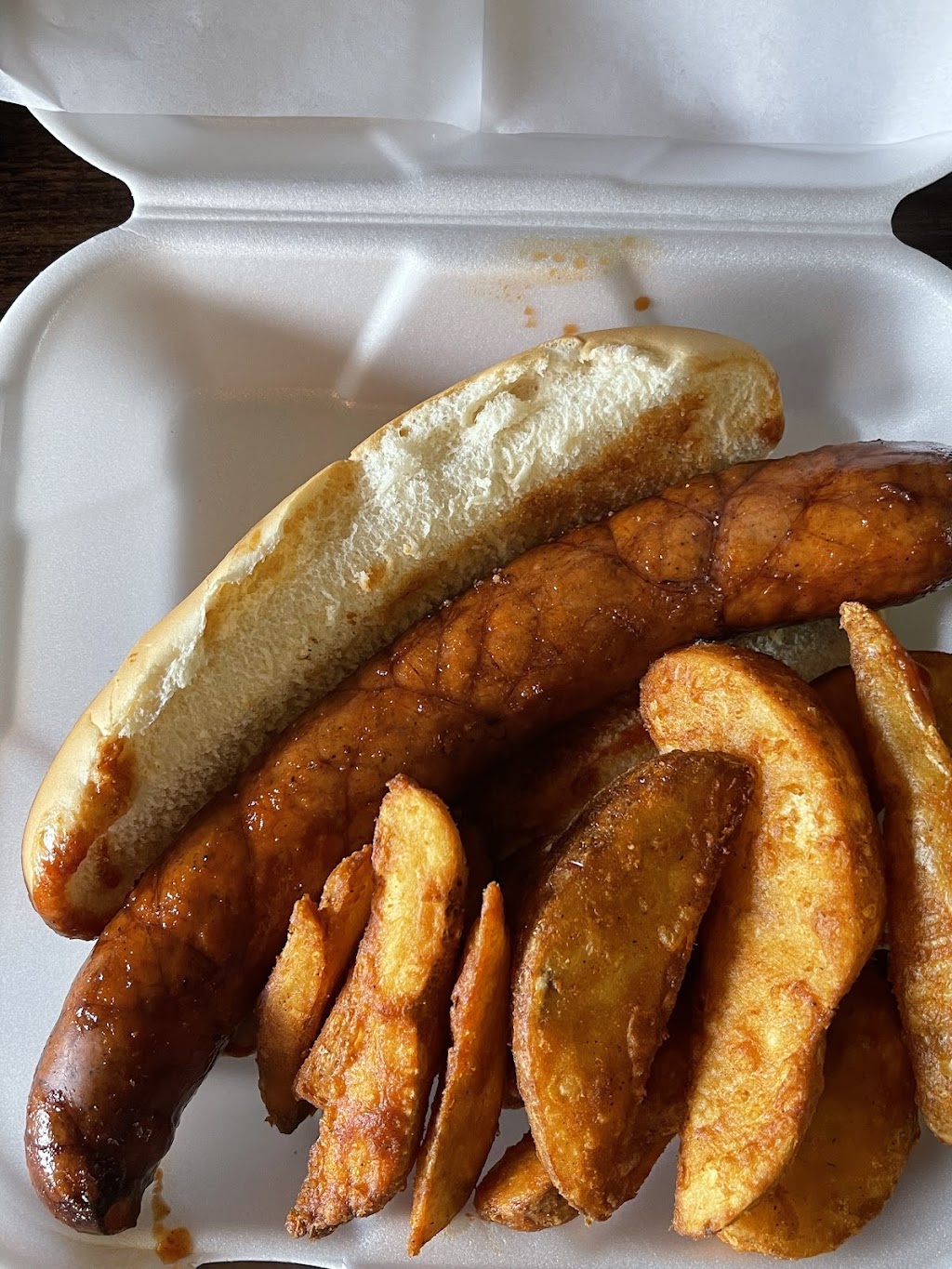 Golds BBQ & Grill | restaurant | 312 E Ridgeley St, Atmore, AL 36502, USA | 2512537007 OR +1 251-253-7007