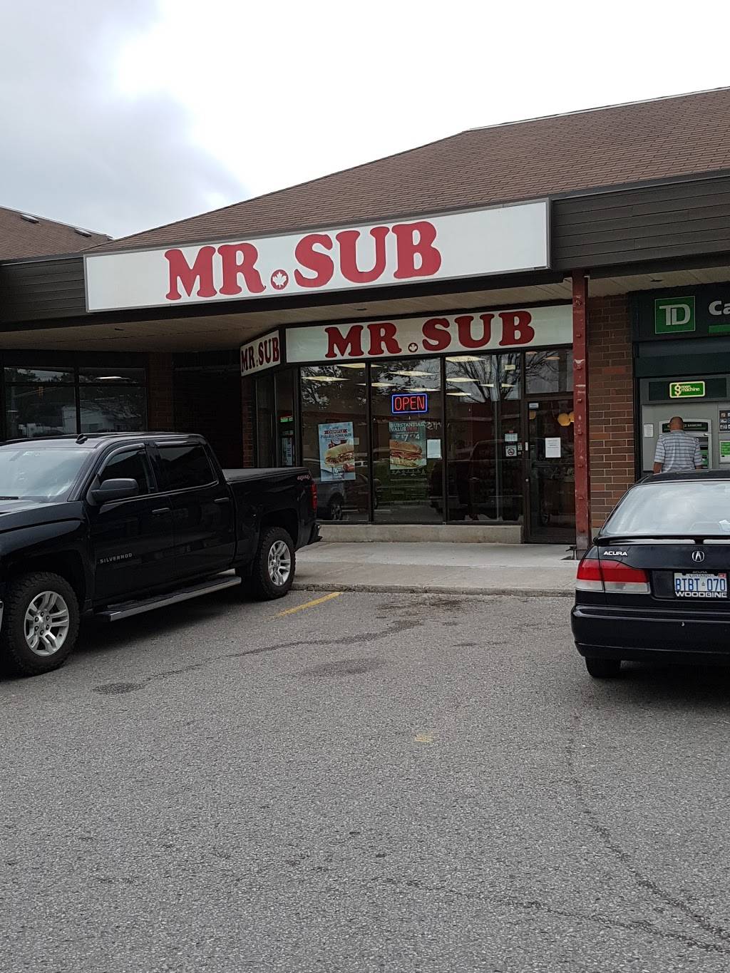 Mr.Sub | restaurant | 22 Stevenson Rd S, Oshawa, ON L1J 5L9, Canada | 9055794778 OR +1 905-579-4778