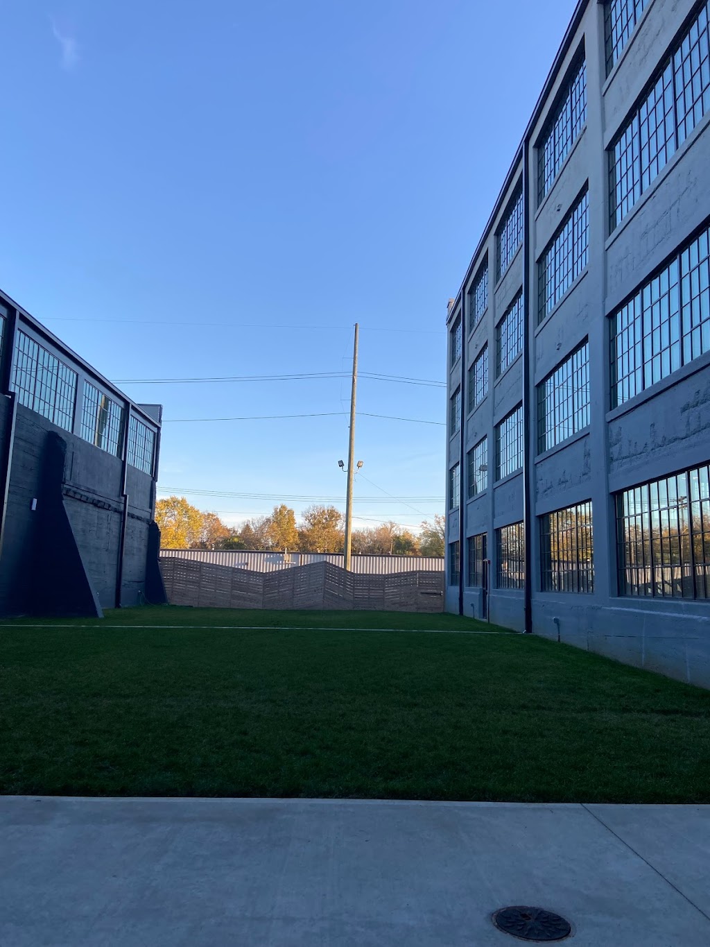 Top Out Café | cafe | 1411 Roosevelt Ave, Upstairs Mezzanine at North Mass Boulder, Roosevelt Ave, Indianapolis, IN 46201, USA | 3179536669 OR +1 317-953-6669