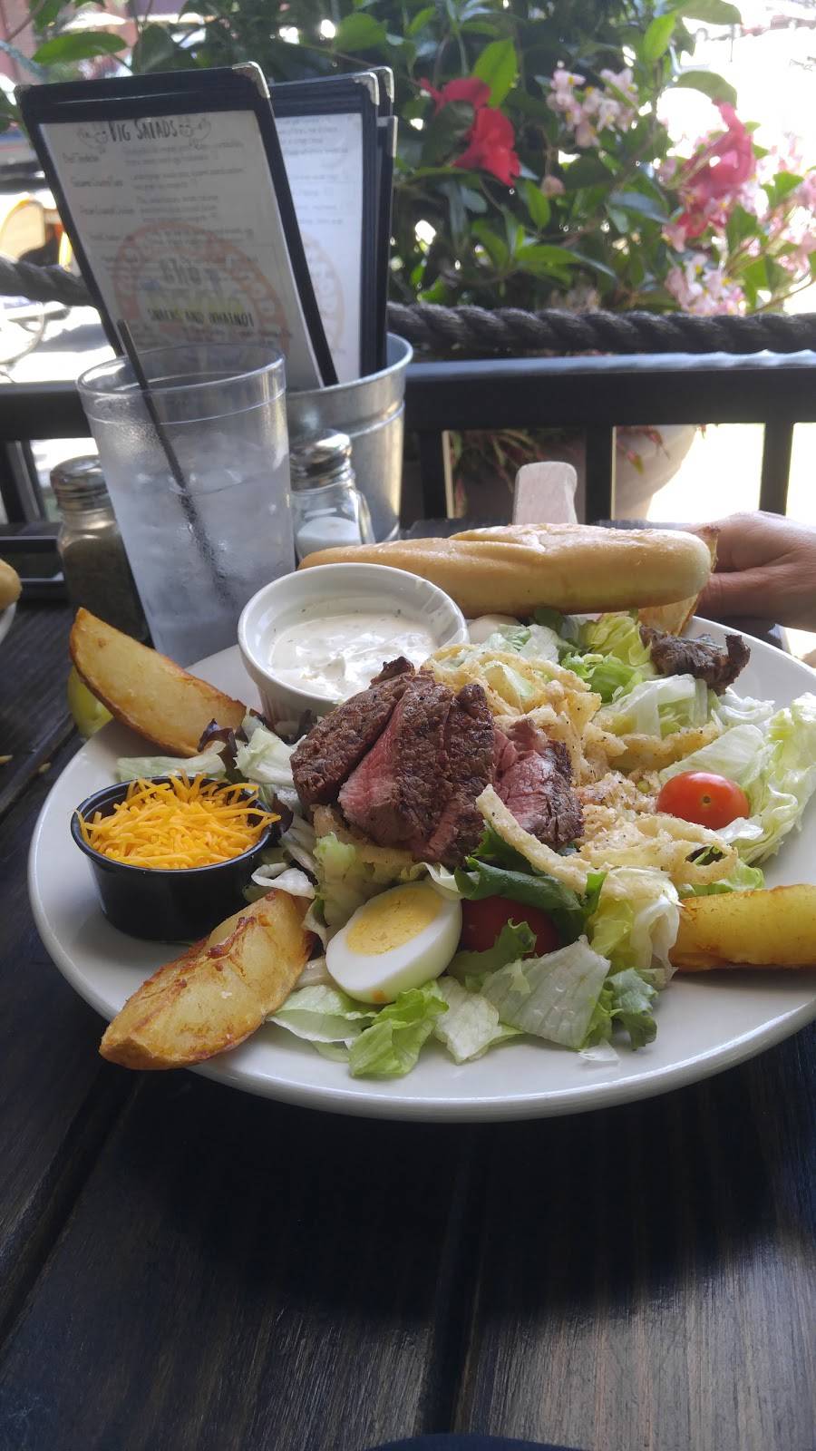 The Deck | restaurant | 305 E Superior St, Fort Wayne, IN 46802, USA | 2604263411 OR +1 260-426-3411