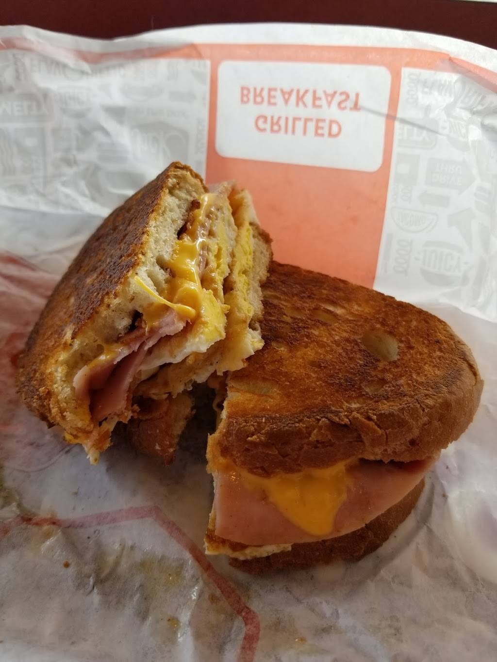 Jack in the Box | restaurant | 1558 W San Carlos St, San Jose, CA 95126, USA | 4082939605 OR +1 408-293-9605