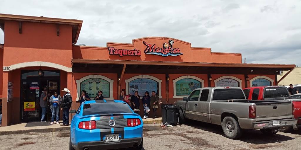 Taqueria Mazatlan | restaurant | 1210 S Interstate 35, San Marcos, TX 78666, USA | 5127542155 OR +1 512-754-2155