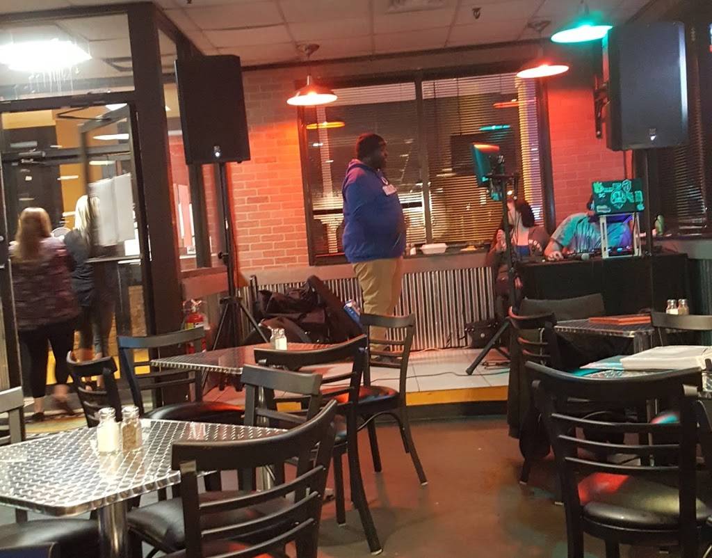 Fat Boys Smokehouse and Burgers | restaurant | 451 Jefferson Davis Hwy, Fredericksburg, VA 22401, USA | 5409931698 OR +1 540-993-1698