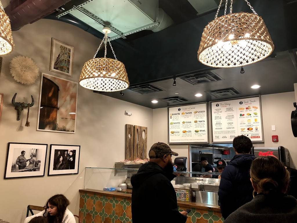 Chilacates Chestnut Hill | restaurant | 33 Boylston St St 3330, Chestnut Hill, MA 02467, USA | 6176318239 OR +1 617-631-8239