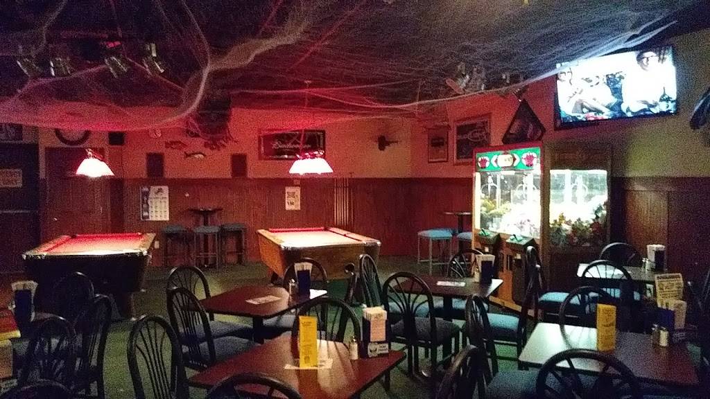 Pranks On The Marsh | restaurant | 28635 W Jefferson Ave, Rockwood, MI 48173, USA | 7346762442 OR +1 734-676-2442