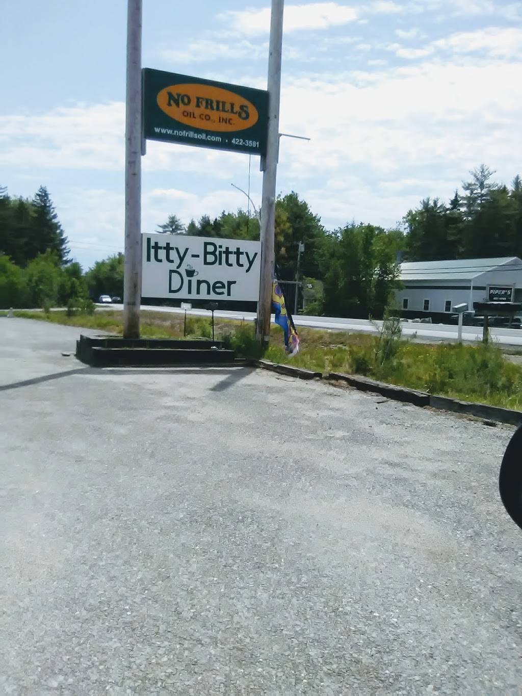 Itty-Bitty Diner | restaurant | 1166 US-1, Hancock, ME 04640, USA | 2074223300 OR +1 207-422-3300