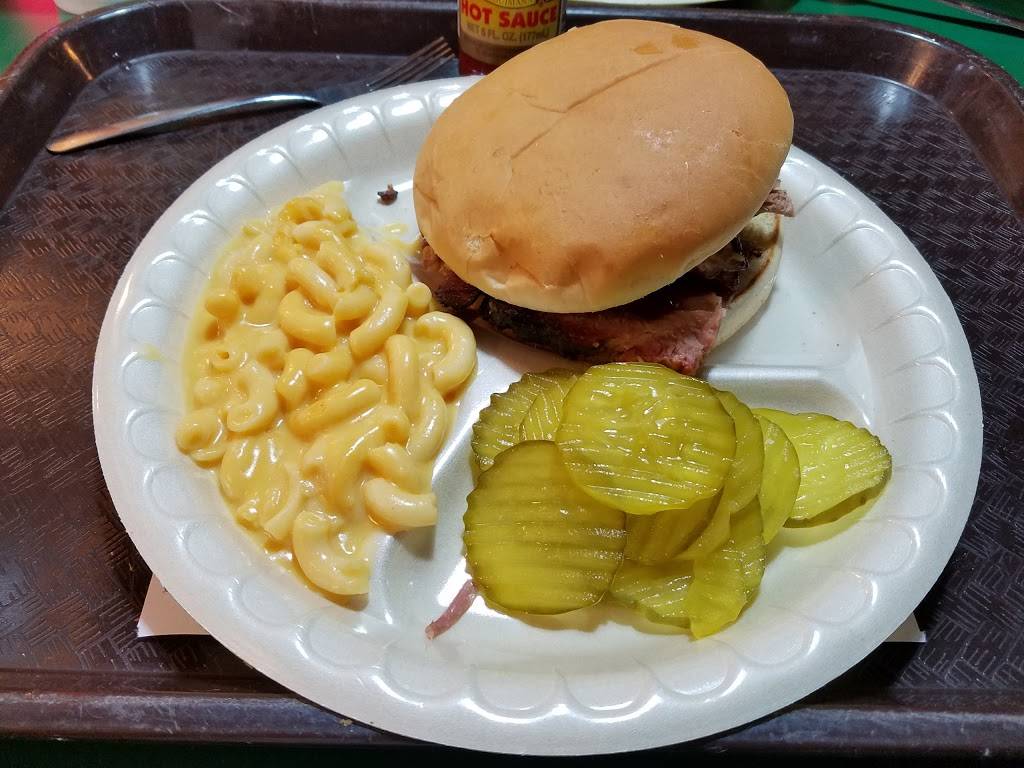 Gradys BBQ | restaurant | 327 E Nakoma St, San Antonio, TX 78216, USA | 2103438070 OR +1 210-343-8070