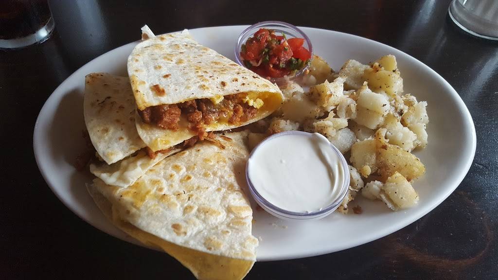 The Little Cake Cafe | restaurant | 1052 Main St, Newington, CT 06111, USA | 8606650566 OR +1 860-665-0566