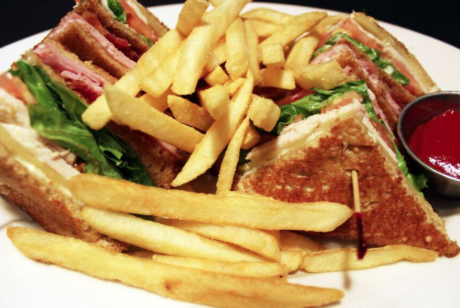 Sam Sneads Oak Grill and Tavern | restaurant | 1801 Maitland Blvd, Orlando, FL 32810, USA | 4076228800 OR +1 407-622-8800