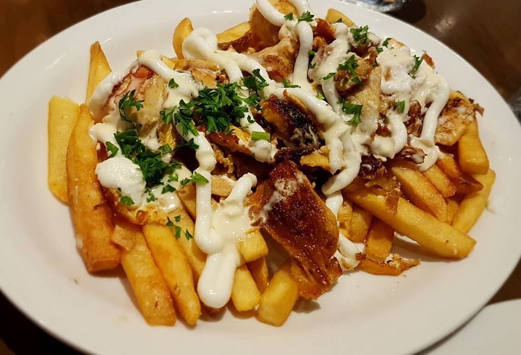 Paramount Fine Foods | restaurant | 1090 Don Mills Rd, North York, ON M3C 3R6, Canada | 6473529333 OR +1 647-352-9333