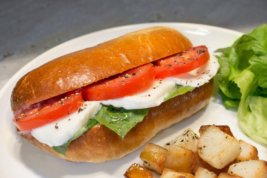 Léa French Street Food | restaurant | 106 N Marion St, Oak Park, IL 60301, USA | 7086135994 OR +1 708-613-5994