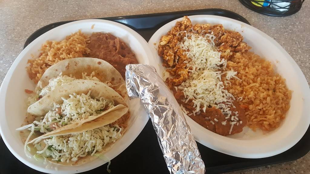 Taqueria Arandas | restaurant | 98 Douglas Ave #10, Holland, MI 49424, USA | 6163777468 OR +1 616-377-7468