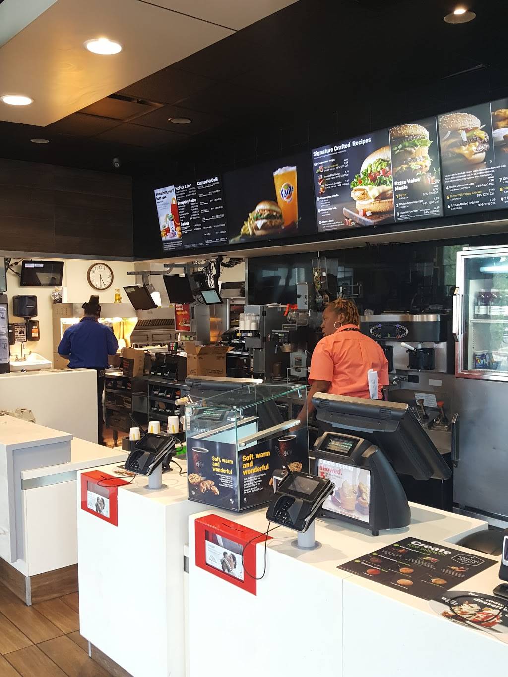 McDonalds | cafe | 3552 Blanding Blvd, Jacksonville, FL 32210, USA | 9047710130 OR +1 904-771-0130