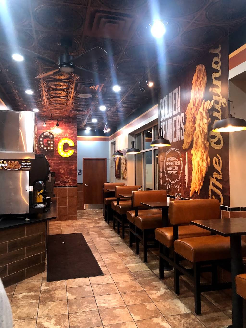 Golden Chick | meal takeaway | 10443 N Central Expy, Dallas, TX 75231, USA | 4692329188 OR +1 469-232-9188
