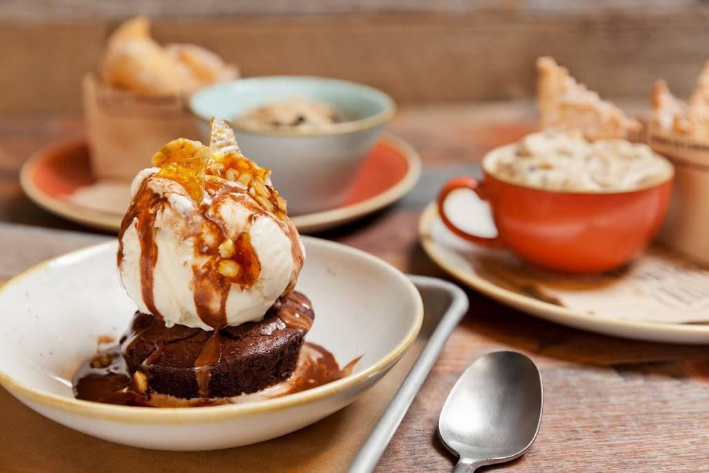 Evviva Trattoria | restaurant | 7 Cornerstone Square, Westford, MA 01886, USA | 9786929050 OR +1 978-692-9050