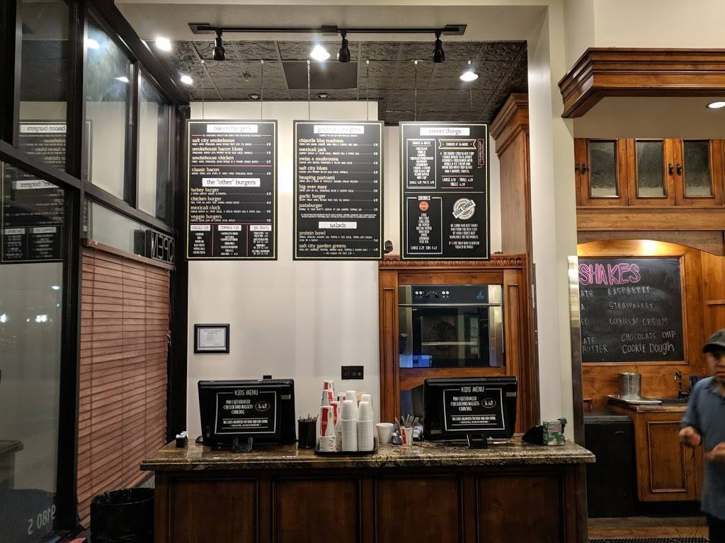 Salt City Burger Co | restaurant | 9176 Village Shop Dr, Sandy, UT 84094, USA | 8014954111 OR +1 801-495-4111