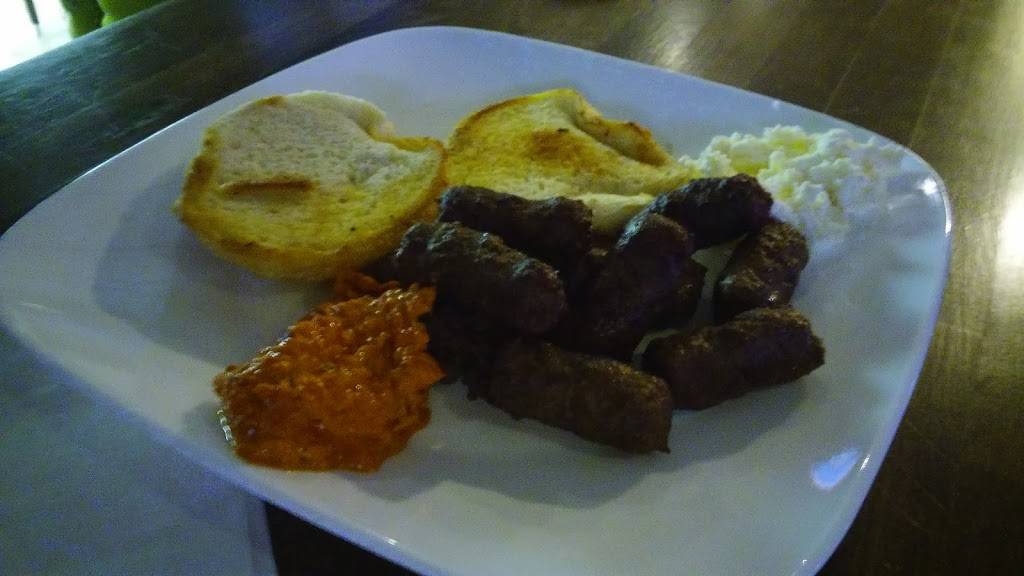 Lilys Place | night club | 1381 Lakeshore Rd E, Mississauga, ON L5E 1G6, Canada | 9052744400 OR +1 905-274-4400