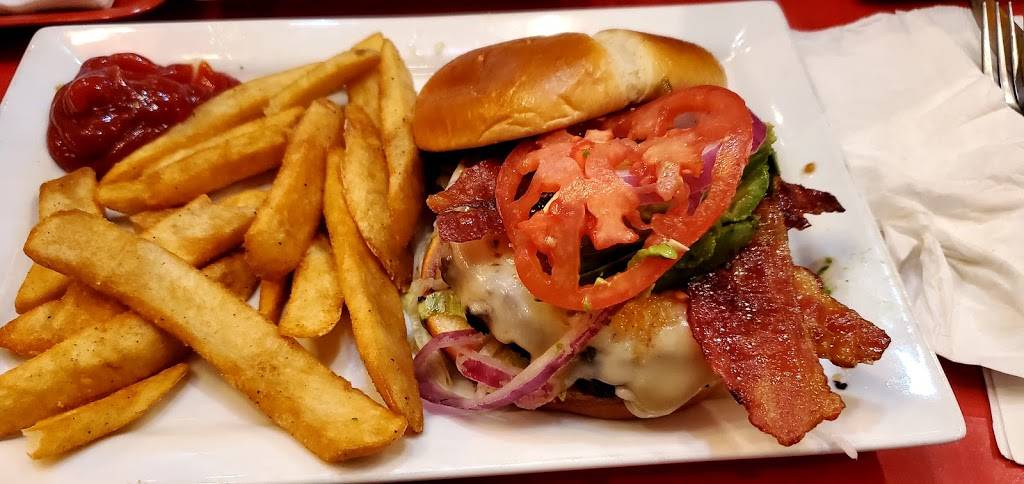 Red Robin Gourmet Burgers and Brews | restaurant | 201 Patriot Pl, Foxborough, MA 02035, USA | 5086980030 OR +1 508-698-0030