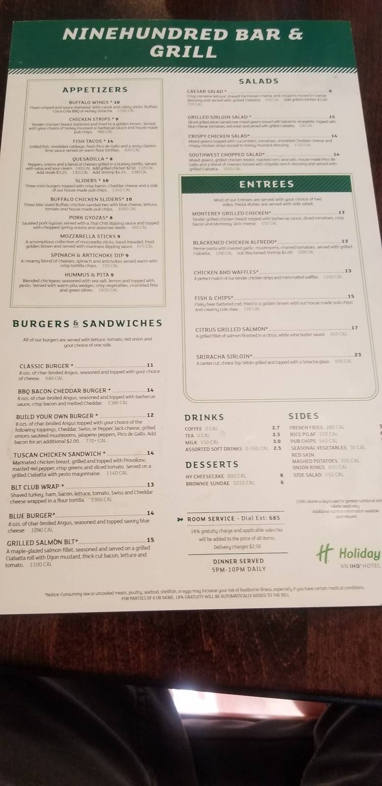 Nine Hundred Bar & Grill | restaurant | 900 Sunland Park Dr, El Paso, TX 79922, USA | 9158332900 OR +1 915-833-2900