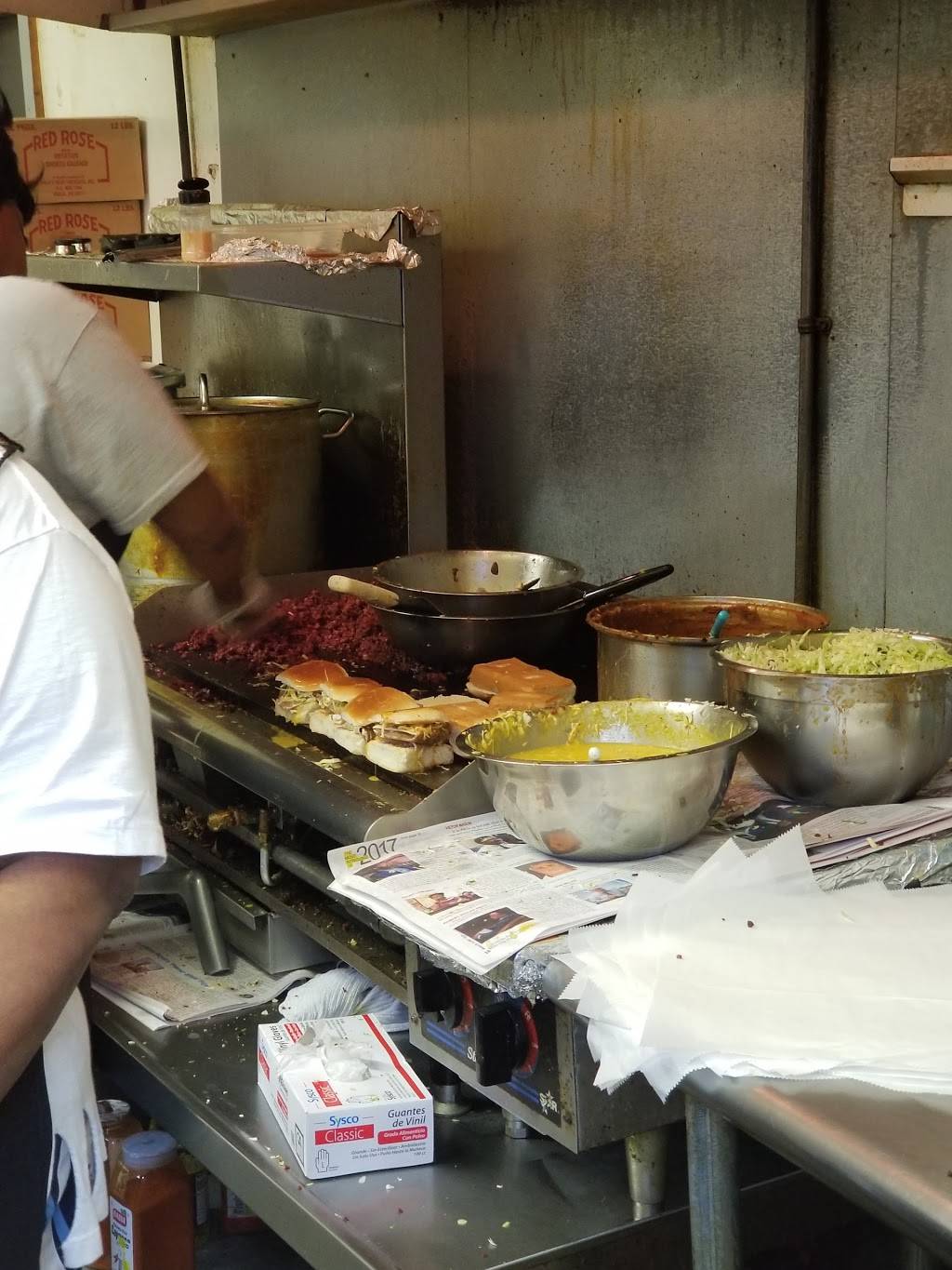 Big Apple Inn | restaurant | 4487 N State St, Jackson, MS 39206, USA | 6019843704 OR +1 601-984-3704