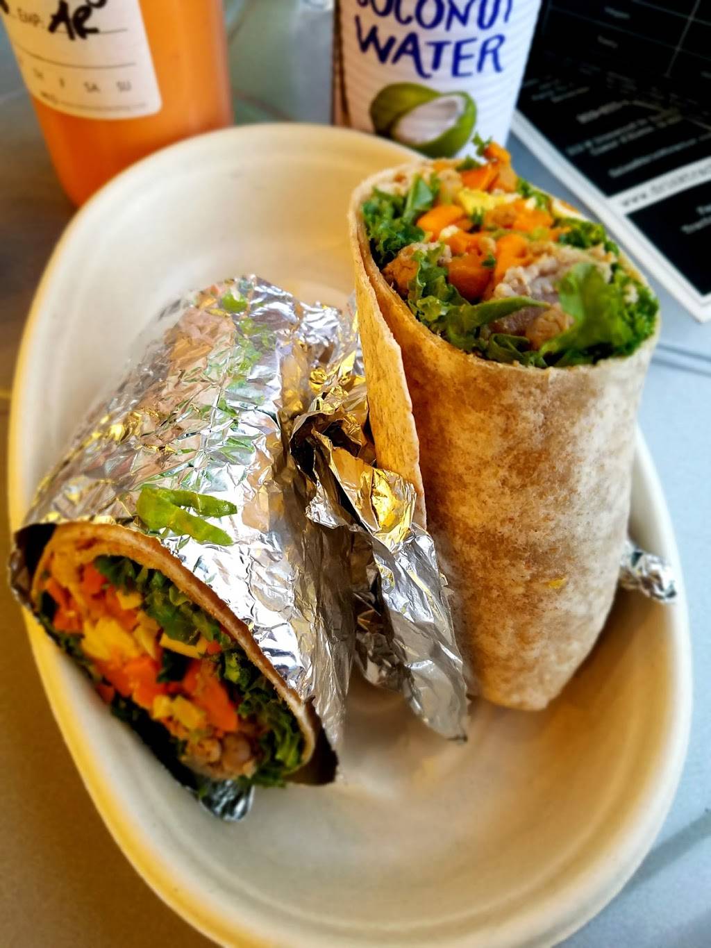 Grabbagreen Food + Juice | restaurant | 9440 W Sahara Ave #180, Las Vegas, NV 89117, USA | 7028249555 OR +1 702-824-9555