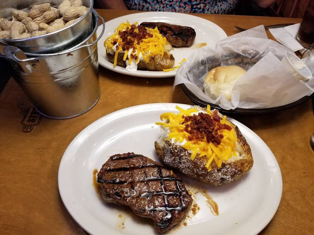 Texas Roadhouse | restaurant | 3030 Lakecrest Cir, Lexington, KY 40513, USA | 8592960028 OR +1 859-296-0028