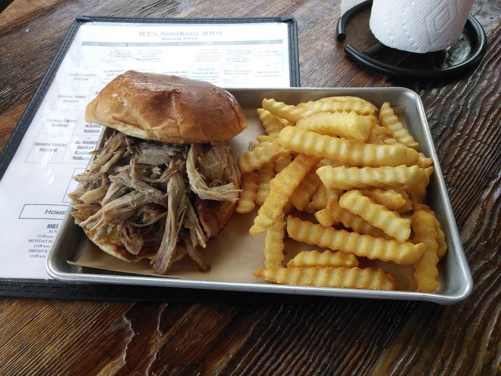 BTs Southern BBQ | restaurant | 7845 Highlands Village Pl C101, San Diego, CA 92129, USA | 8584843952 OR +1 858-484-3952