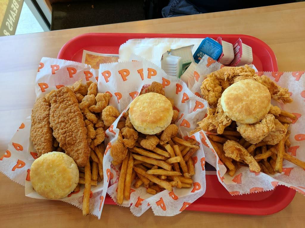 Popeyes Louisiana Kitchen | restaurant | 740 Woodside Rd, Redwood City, CA 94061, USA | 6507011983 OR +1 650-701-1983